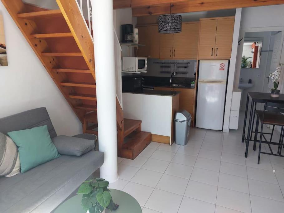 Studio Tipo Loft Con Vista Al Montgo Денія Екстер'єр фото